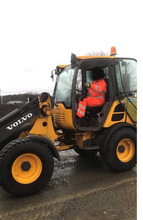 Hjullastare Volvo L25F stulen vid byggarbetsplats i Kungälv